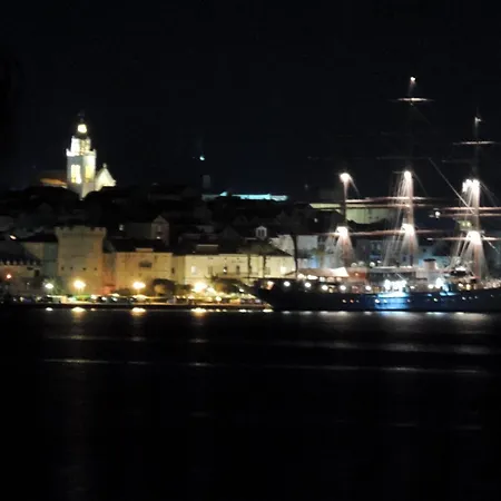 Crosurf Peljesac * Kuciste